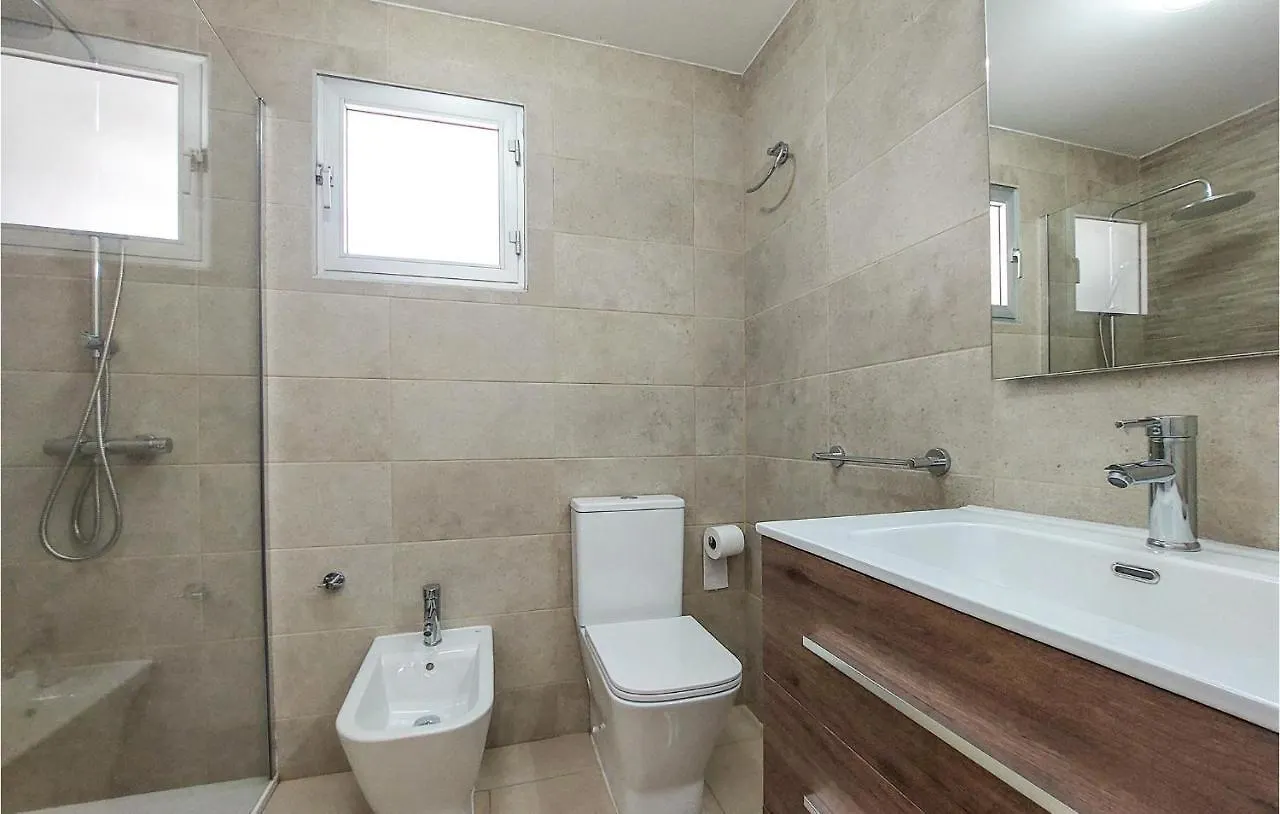 Cozy Apartment In Isla Cristina With Kitchenette
