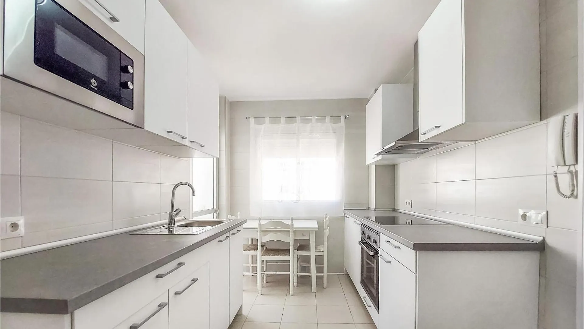 Cozy Apartment In Isla Cristina With Kitchenette